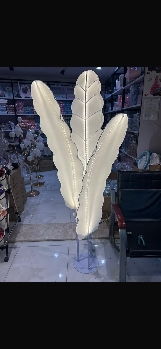 עלים מאורים