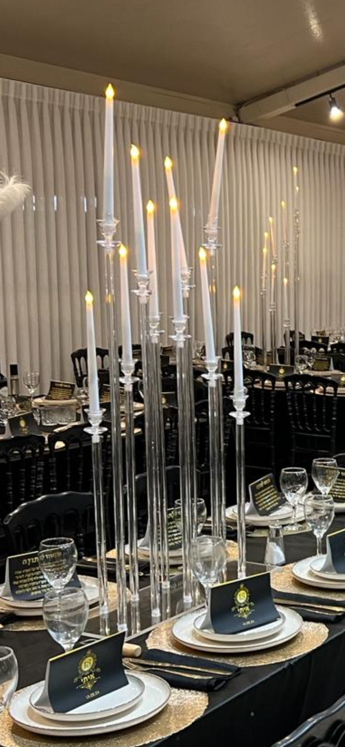 פמוט אקרילי בצורת מלבן 8 קנים